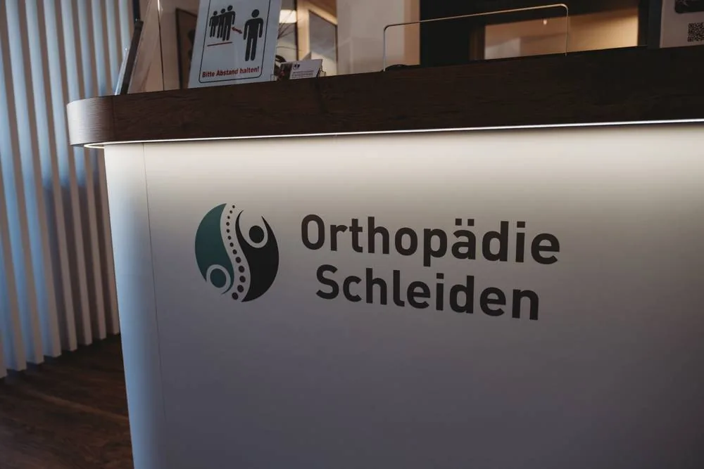 Praxis – Empfangstresen Orthopädie Schleiden